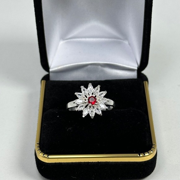 The Unbranded Brand Jewelry - Vintage Mexico 925 Sterling Silver Flower Cluster Ring Size 8.5